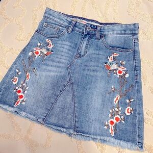 Chelsea & Violet Denim Embroidered Mini Skirt XS